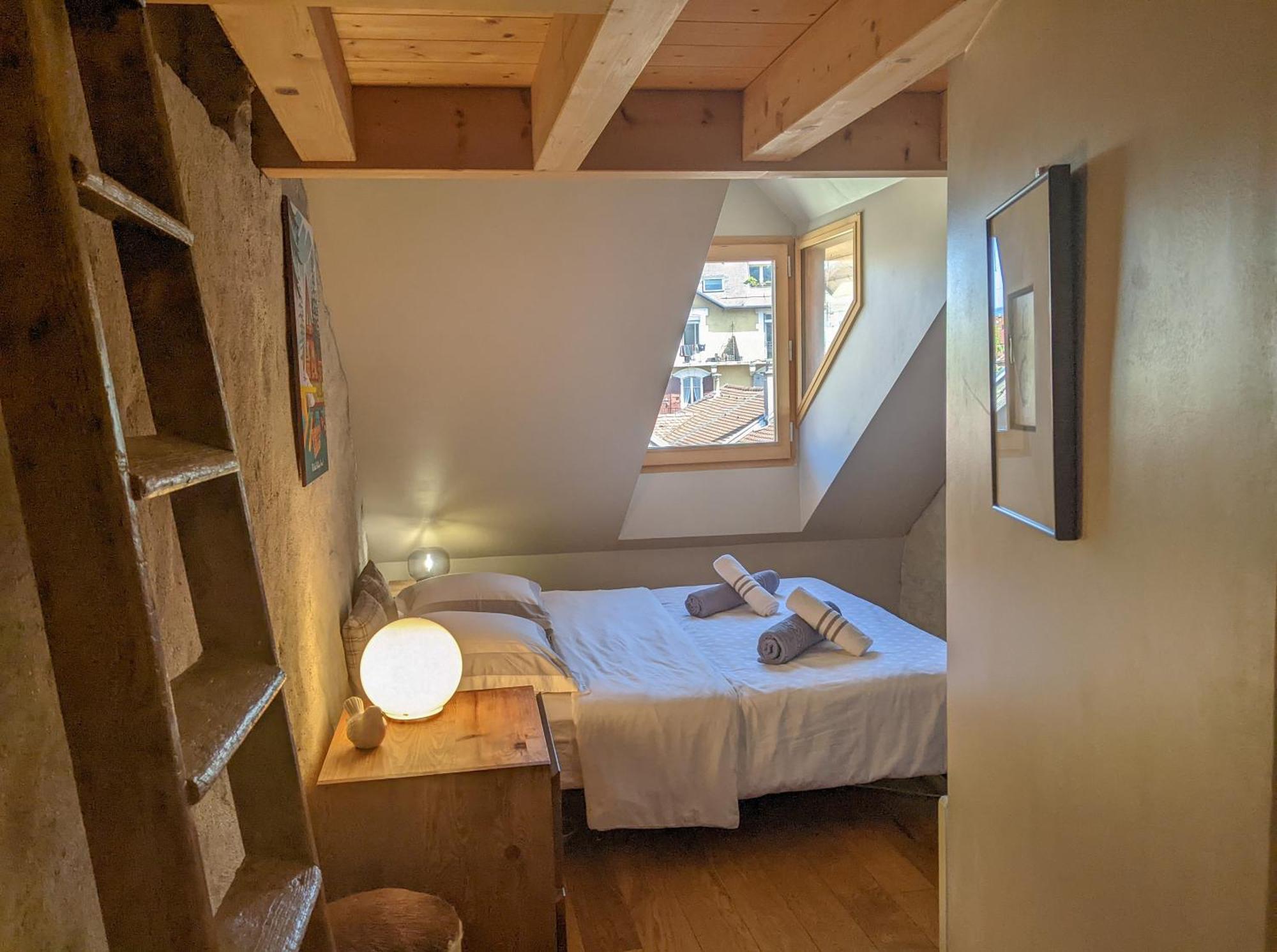 Nid Douillet Bed & Breakfast Annecy Exterior foto