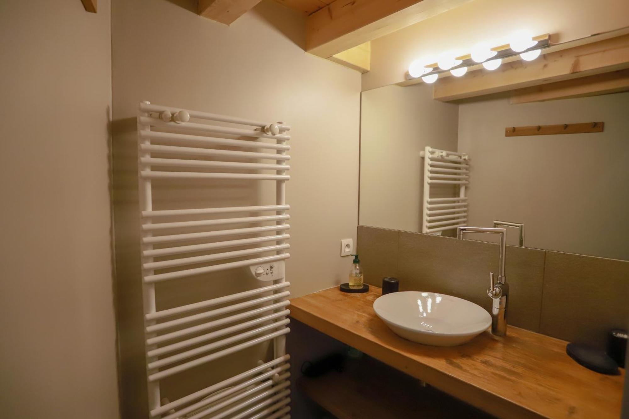 Nid Douillet Bed & Breakfast Annecy Exterior foto