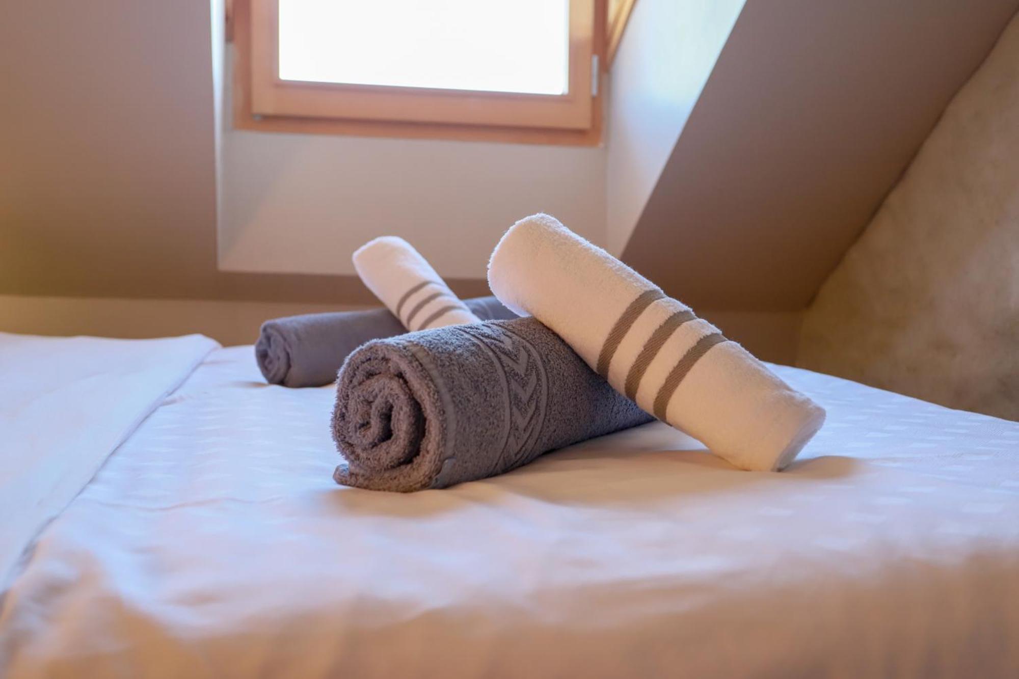 Nid Douillet Bed & Breakfast Annecy Exterior foto