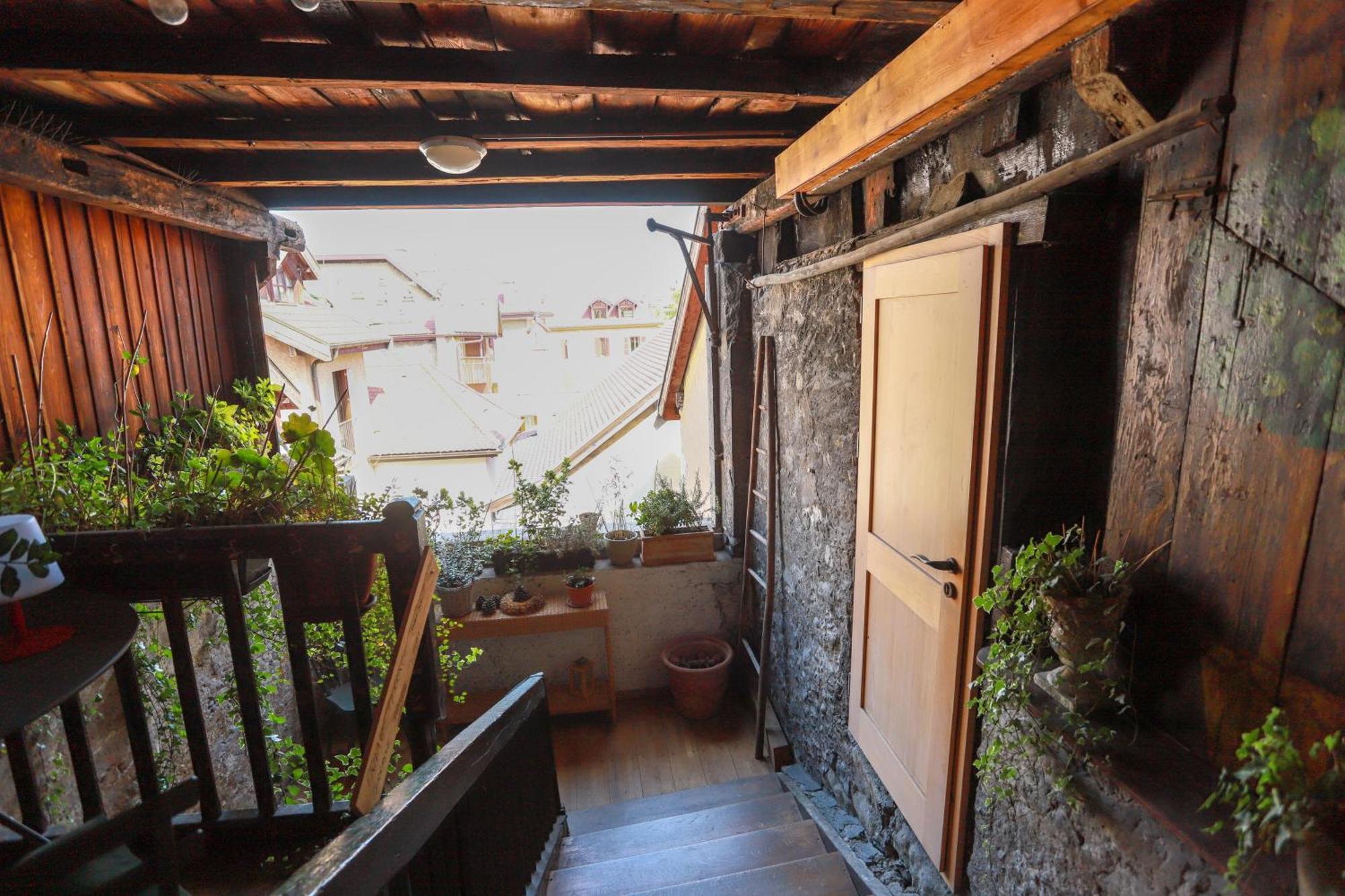 Nid Douillet Bed & Breakfast Annecy Exterior foto